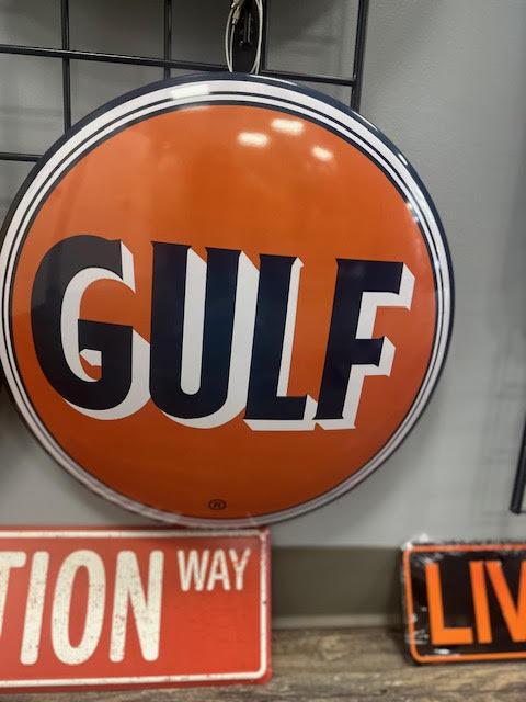 Round Button Man Cave Signs