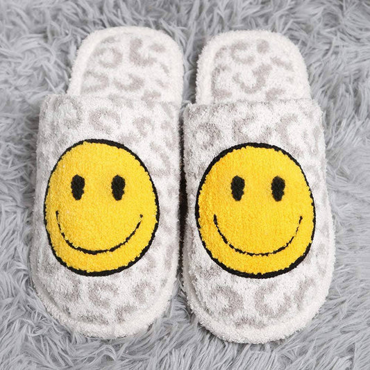Smile Accented Leopard Patterned Soft Home Indoor Slippers