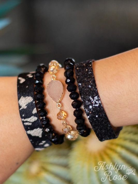 BOUGIE COWGIRL BRACELET SET. BLACK AND BEIGE