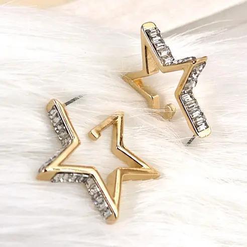 Josslyn Baguette Stone Star Hoop Earrings | 31E23151
