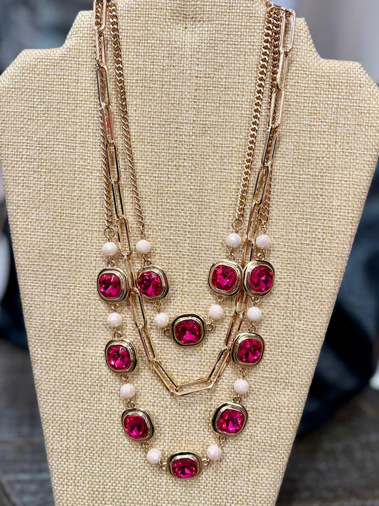 CHUNKY LAYERED PINK NECKLACE GOLD