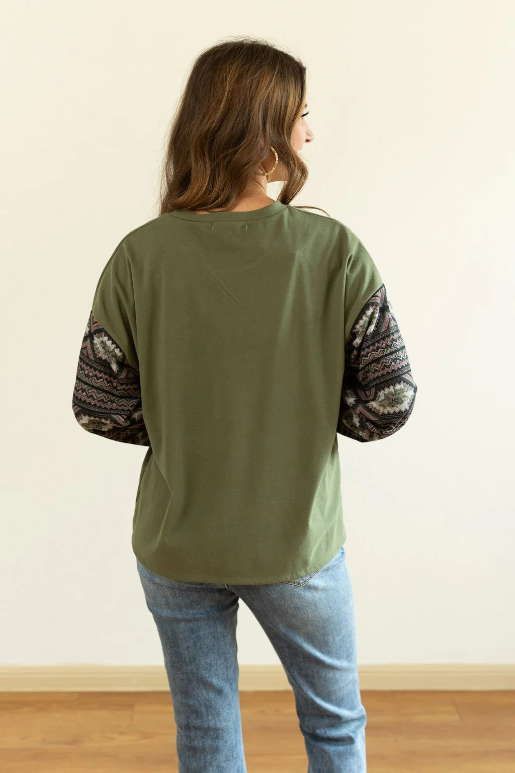 FLEECE TOP WITH AZTEC SLEEVES