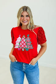 CHRISTMAS TREE ON RED T-SHIRT WITH VELVET SEQUIN SLEEVES