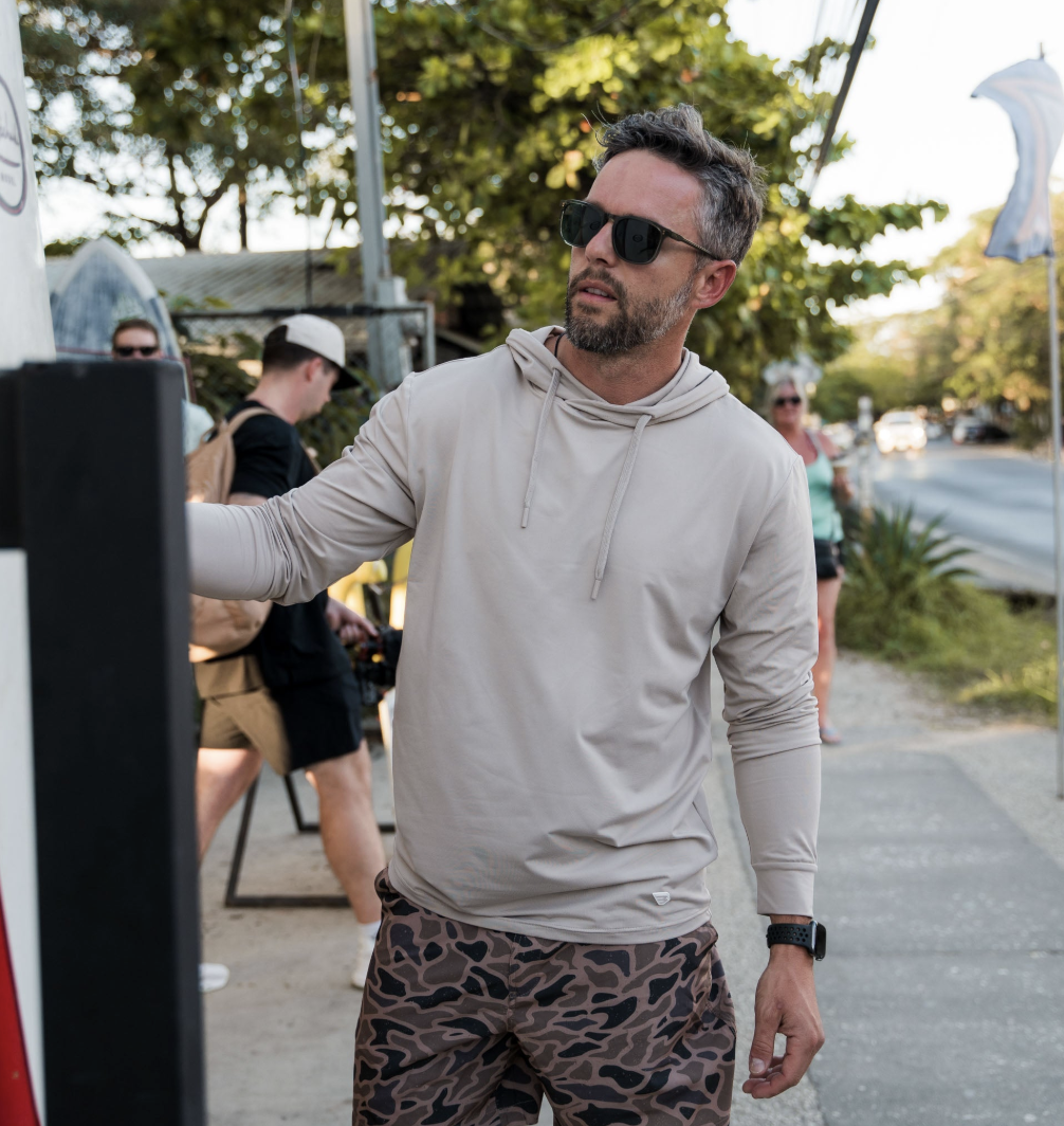 BURLEBO PERFORMANCE HOODIE SANDSTONE