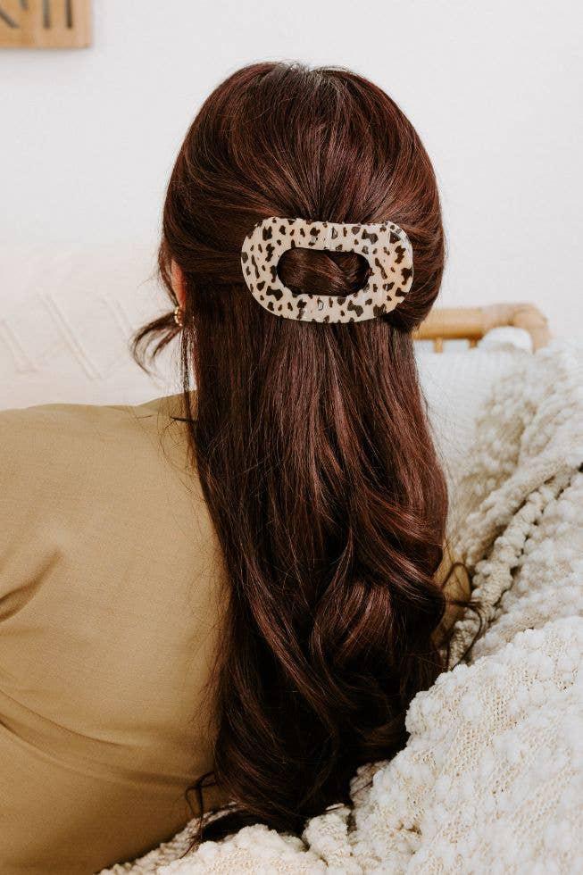 TELETIES Round Flat Hair Clip | Large | Blonde Tortoise